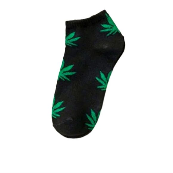 Black Ankle Socks with Green Pot Leaf - Picture 1 of 1